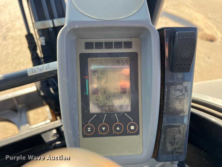 image for item DS2786 2019 John Deere 35G  mini excavator