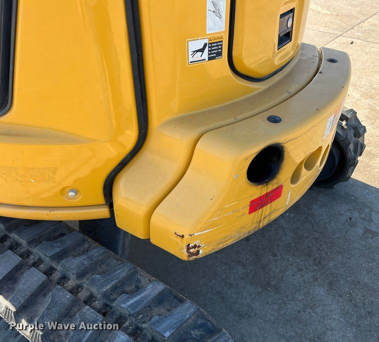 image for item DS2787 2019 John Deere 35G  mini excavator