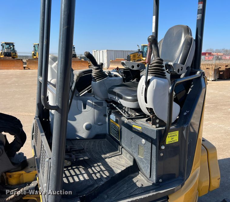 image for item DS2787 2019 John Deere 35G  mini excavator