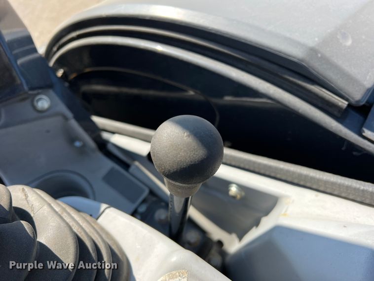 image for item DS2787 2019 John Deere 35G  mini excavator