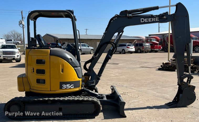 image for item DS2788 2019 John Deere 35G  mini excavator