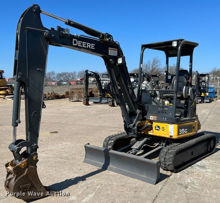 image for item DS2789 2019 John Deere 35G  mini excavator