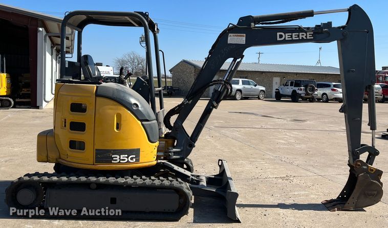 image for item DS2789 2019 John Deere 35G  mini excavator