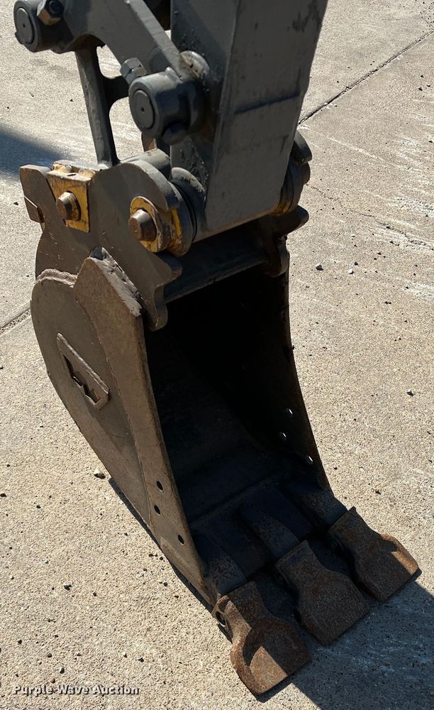 image for item DS2789 2019 John Deere 35G  mini excavator