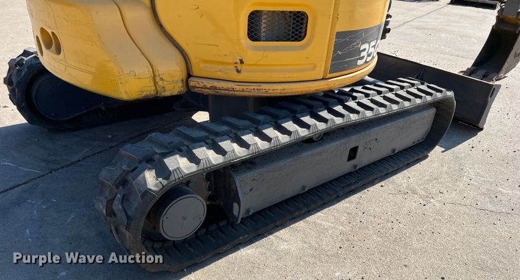 image for item DS2789 2019 John Deere 35G  mini excavator