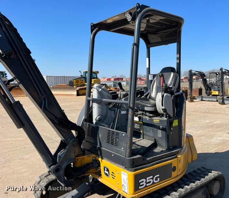 image for item DS2790 2019 John Deere 35G  mini excavator