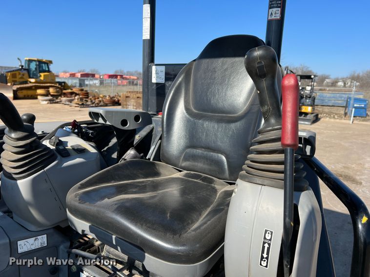 image for item DS2790 2019 John Deere 35G  mini excavator