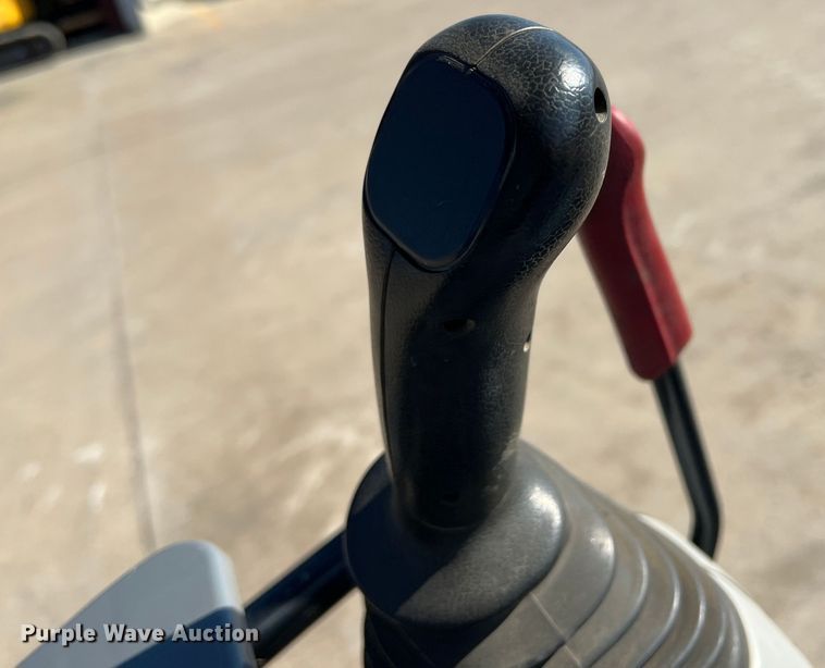 image for item DS2790 2019 John Deere 35G  mini excavator