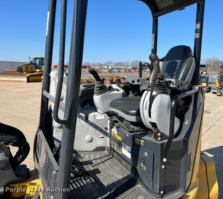 image for item DS2791 2019 John Deere 35G  mini excavator