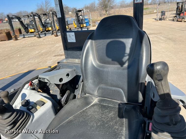 image for item DS2791 2019 John Deere 35G  mini excavator