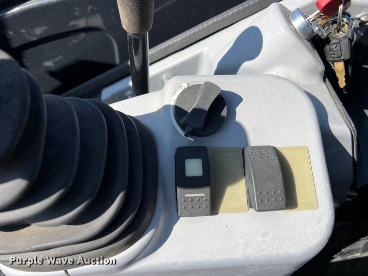 image for item DS2791 2019 John Deere 35G  mini excavator