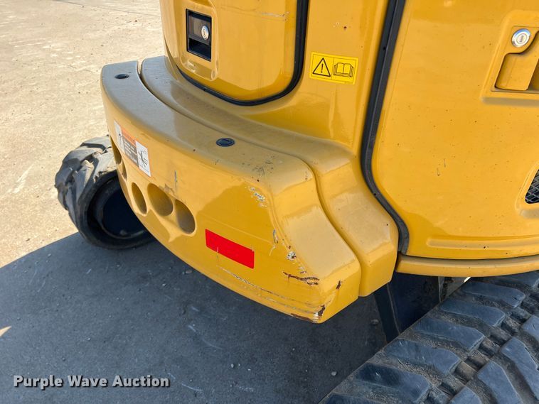 image for item DS2792 2019 John Deere 35G  mini excavator