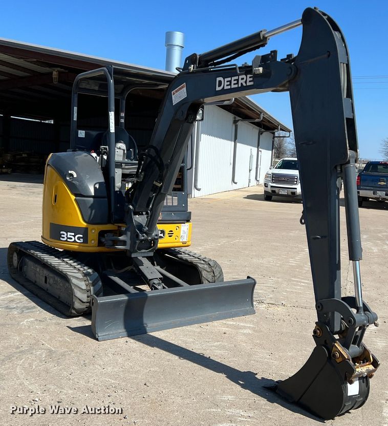 image for item DS2793 2019 John Deere 35G  mini excavator