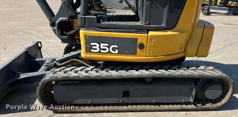 image for item DS2793 2019 John Deere 35G  mini excavator