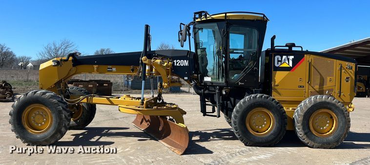 image for item DS2794 2011 Caterpillar 120M  motor grader