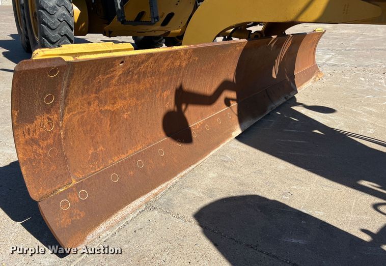 image for item DS2794 2011 Caterpillar 120M  motor grader