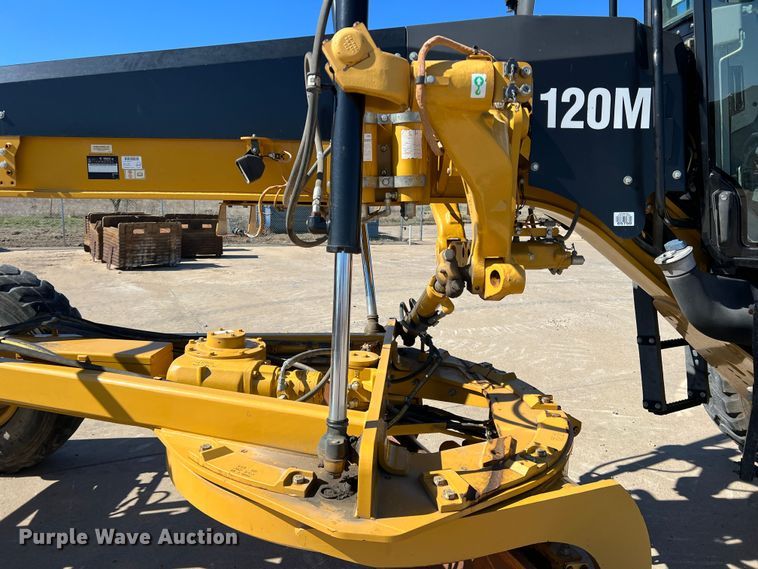 image for item DS2794 2011 Caterpillar 120M  motor grader