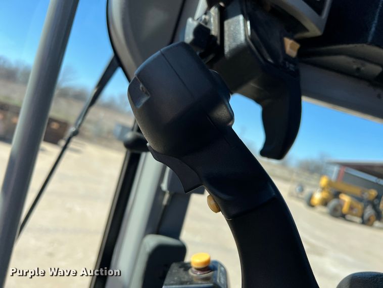 image for item DS2794 2011 Caterpillar 120M  motor grader