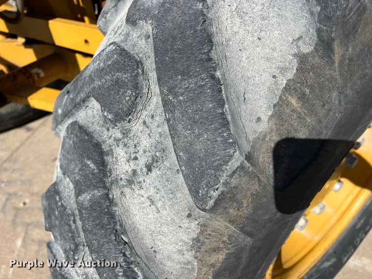 image for item DS2794 2011 Caterpillar 120M  motor grader