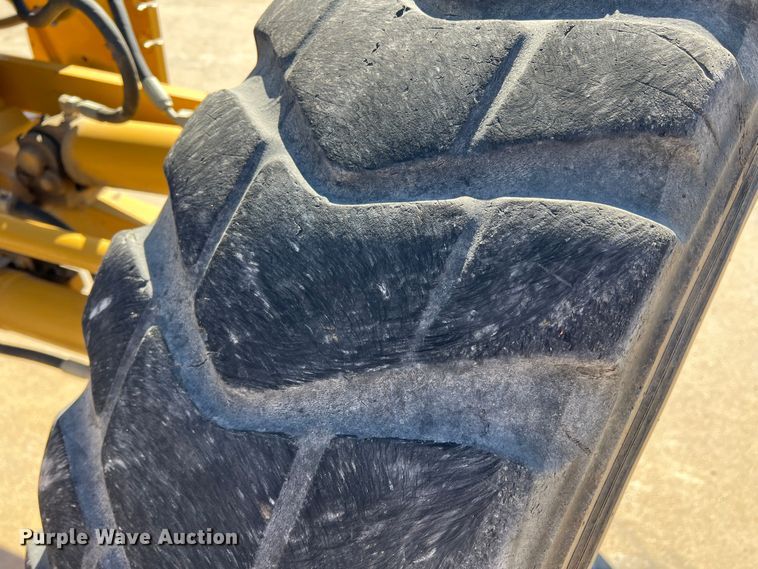 image for item DS2794 2011 Caterpillar 120M  motor grader