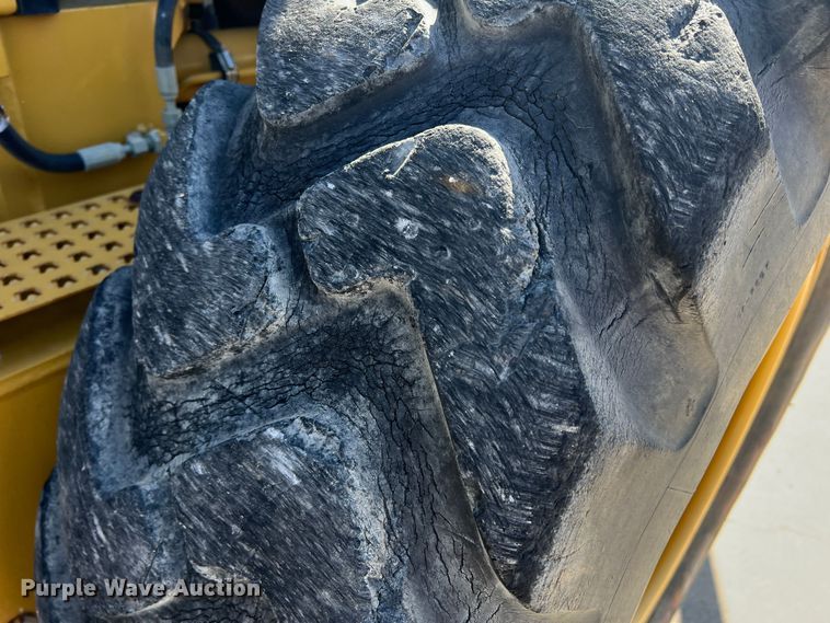 image for item DS2794 2011 Caterpillar 120M  motor grader