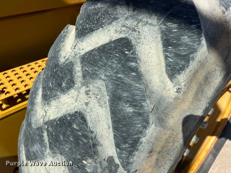 image for item DS2794 2011 Caterpillar 120M  motor grader