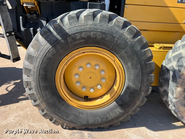 image for item DS2794 2011 Caterpillar 120M  motor grader