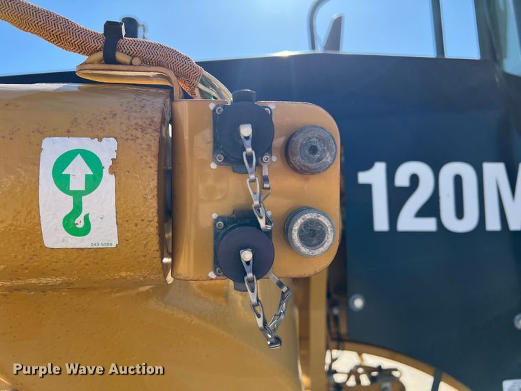 image for item DS2794 2011 Caterpillar 120M  motor grader