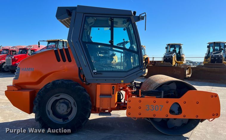 image for item DS2795 2008 Hamm 3307  single drum vibratory roller