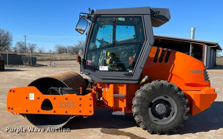 image for item DS2795 2008 Hamm 3307  single drum vibratory roller