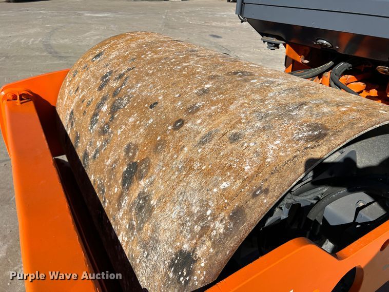 image for item DS2795 2008 Hamm 3307  single drum vibratory roller