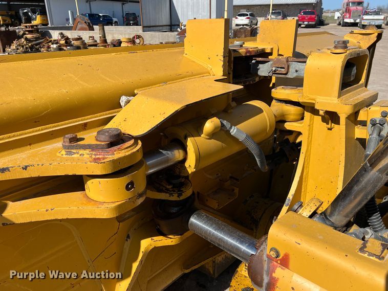 image for item DS2797 2016 Caterpillar D6T LGP  dozer