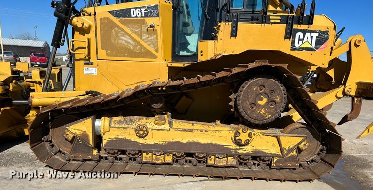 image for item DS2797 2016 Caterpillar D6T LGP  dozer