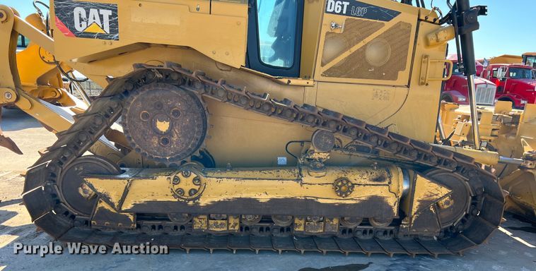 image for item DS2797 2016 Caterpillar D6T LGP  dozer