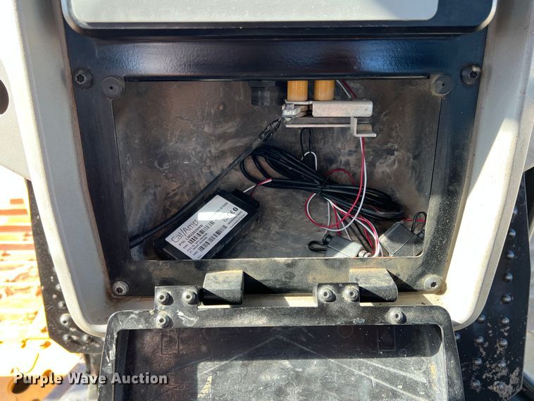 image for item DS2797 2016 Caterpillar D6T LGP  dozer