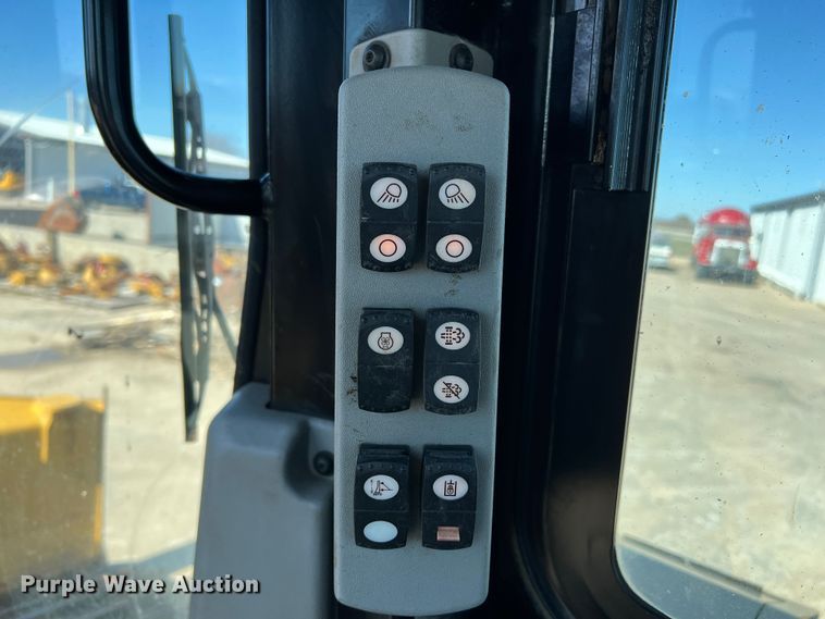 image for item DS2797 2016 Caterpillar D6T LGP  dozer