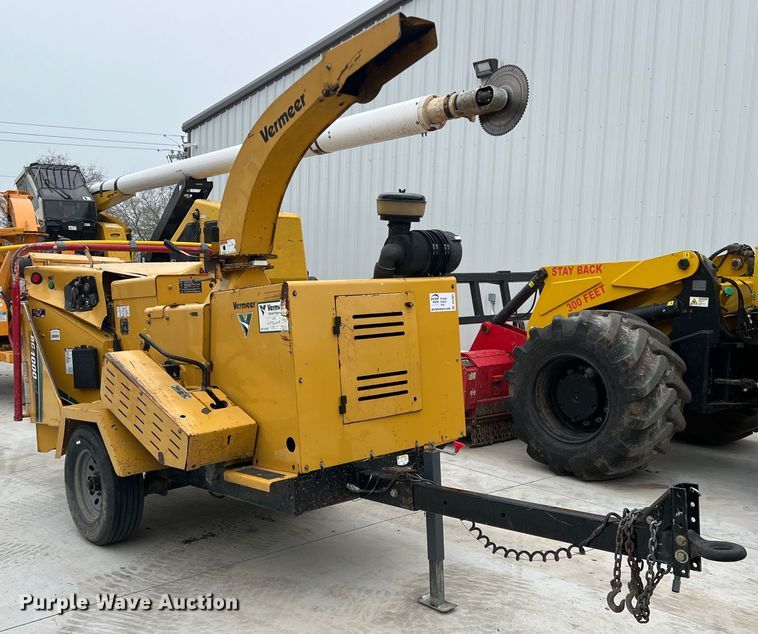 image for item DS2807 2013 Vermeer BC1000XL  wood chipper