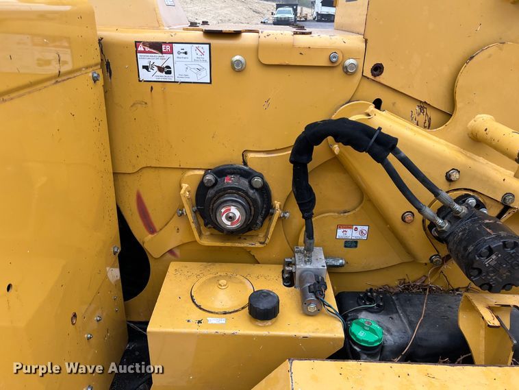 image for item DS2807 2013 Vermeer BC1000XL  wood chipper