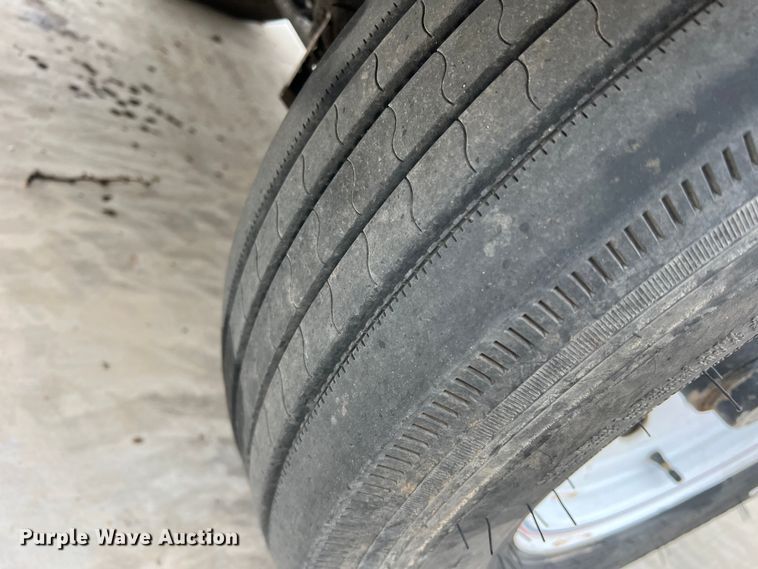 image for item DS2807 2013 Vermeer BC1000XL  wood chipper