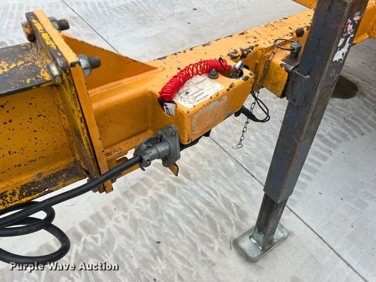 image for item DS2808 2015 Bandit 990XP  wood chipper