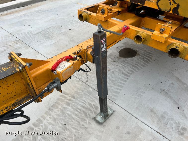 image for item DS2808 2015 Bandit 990XP  wood chipper