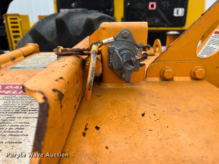 image for item DS2808 2015 Bandit 990XP  wood chipper