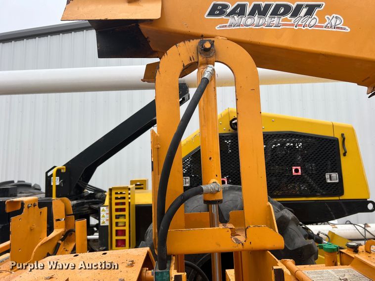 image for item DS2808 2015 Bandit 990XP  wood chipper