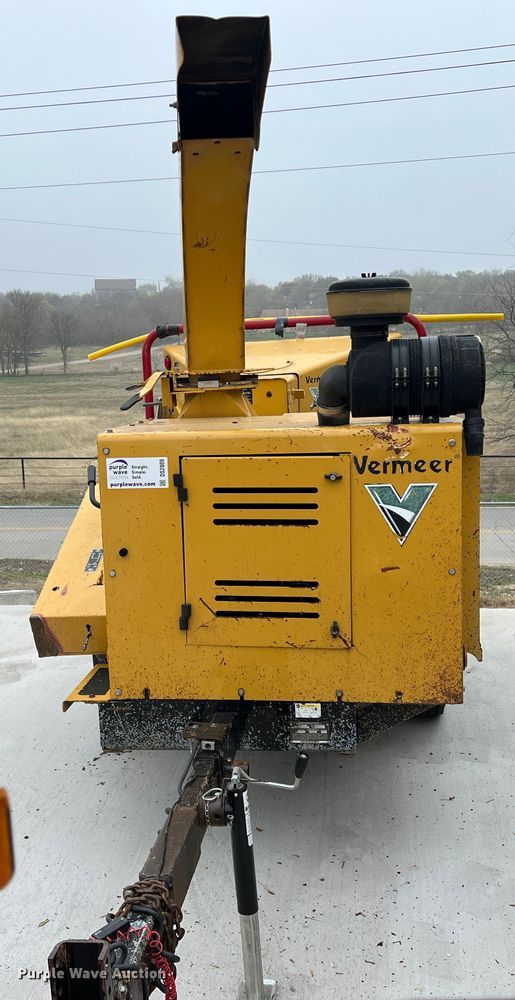 image for item DS2809 2013 Vermeer BC1000XL  wood chipper