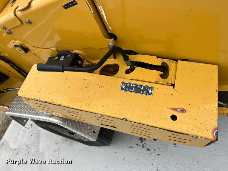 image for item DS2809 2013 Vermeer BC1000XL  wood chipper