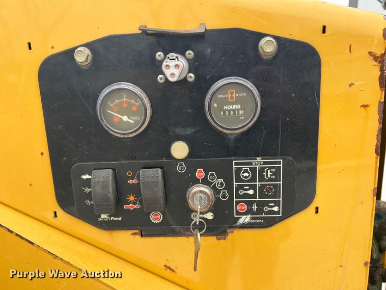 image for item DS2809 2013 Vermeer BC1000XL  wood chipper