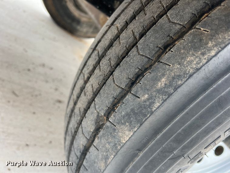 image for item DS2809 2013 Vermeer BC1000XL  wood chipper