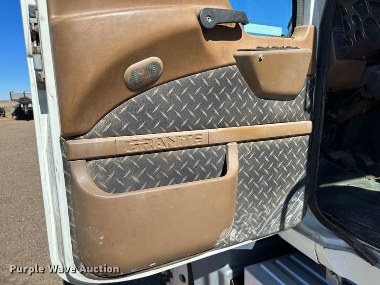 image for item GP9608 2009 Mack GU713  semi truck