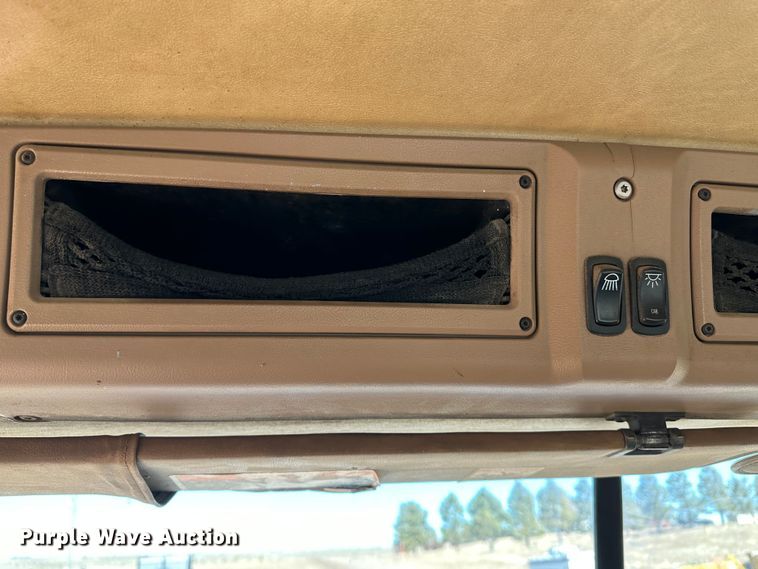 image for item GP9608 2009 Mack GU713  semi truck