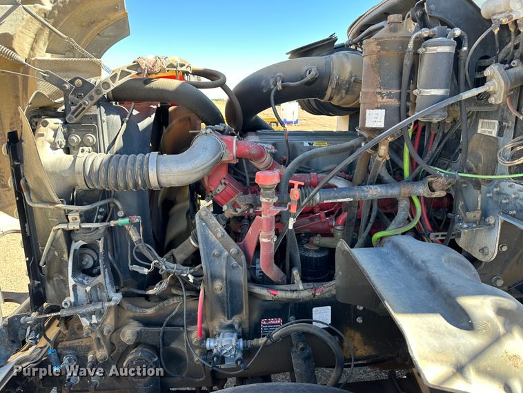 image for item GP9608 2009 Mack GU713  semi truck